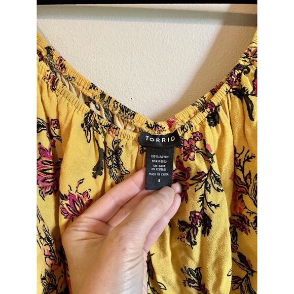 Torrid off the shoulders floral yellow top size 4 Bloomcore Flowy - Picture 4 of 10